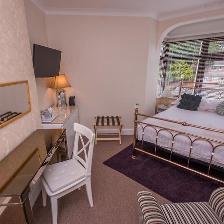 The Mariners Guest House Poole Bagian luar foto