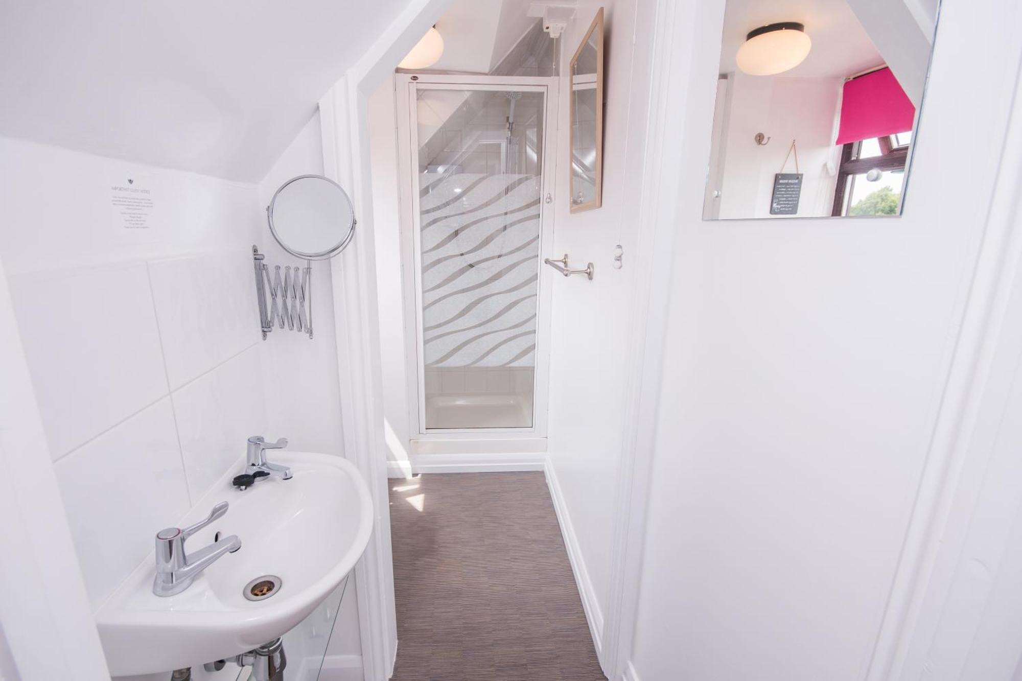 The Mariners Guest House Poole Bagian luar foto
