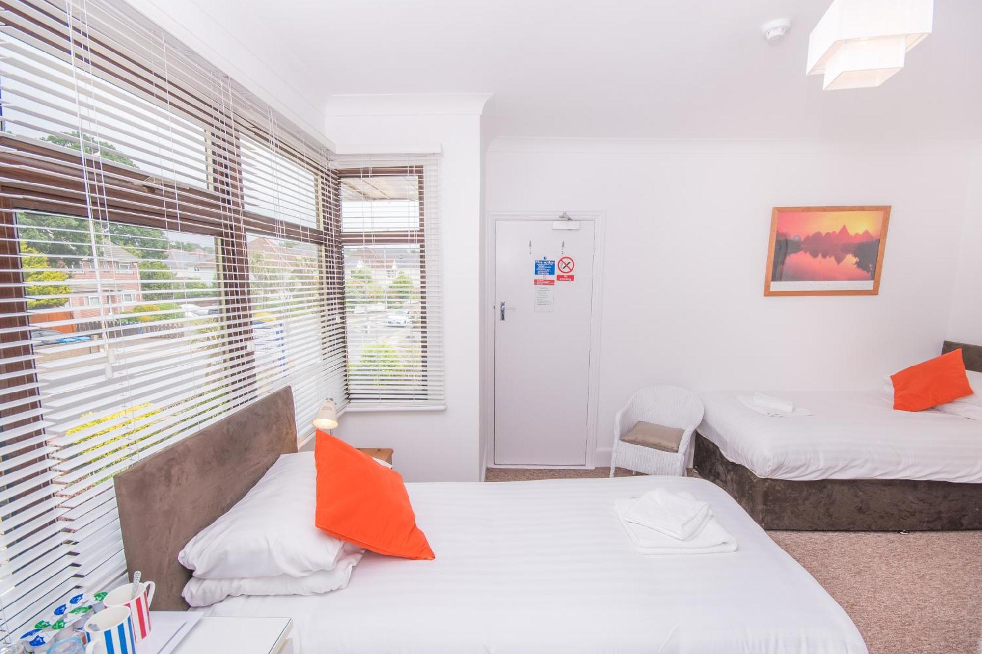 The Mariners Guest House Poole Bagian luar foto