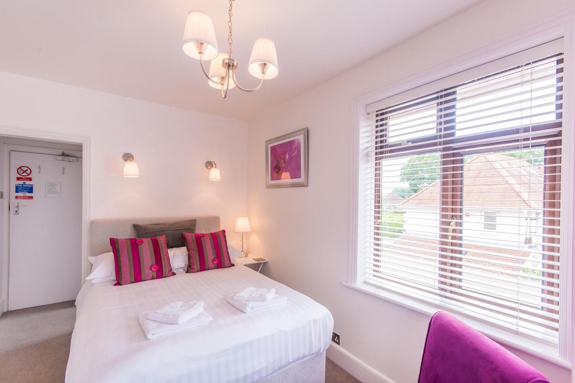 The Mariners Guest House Poole Bagian luar foto